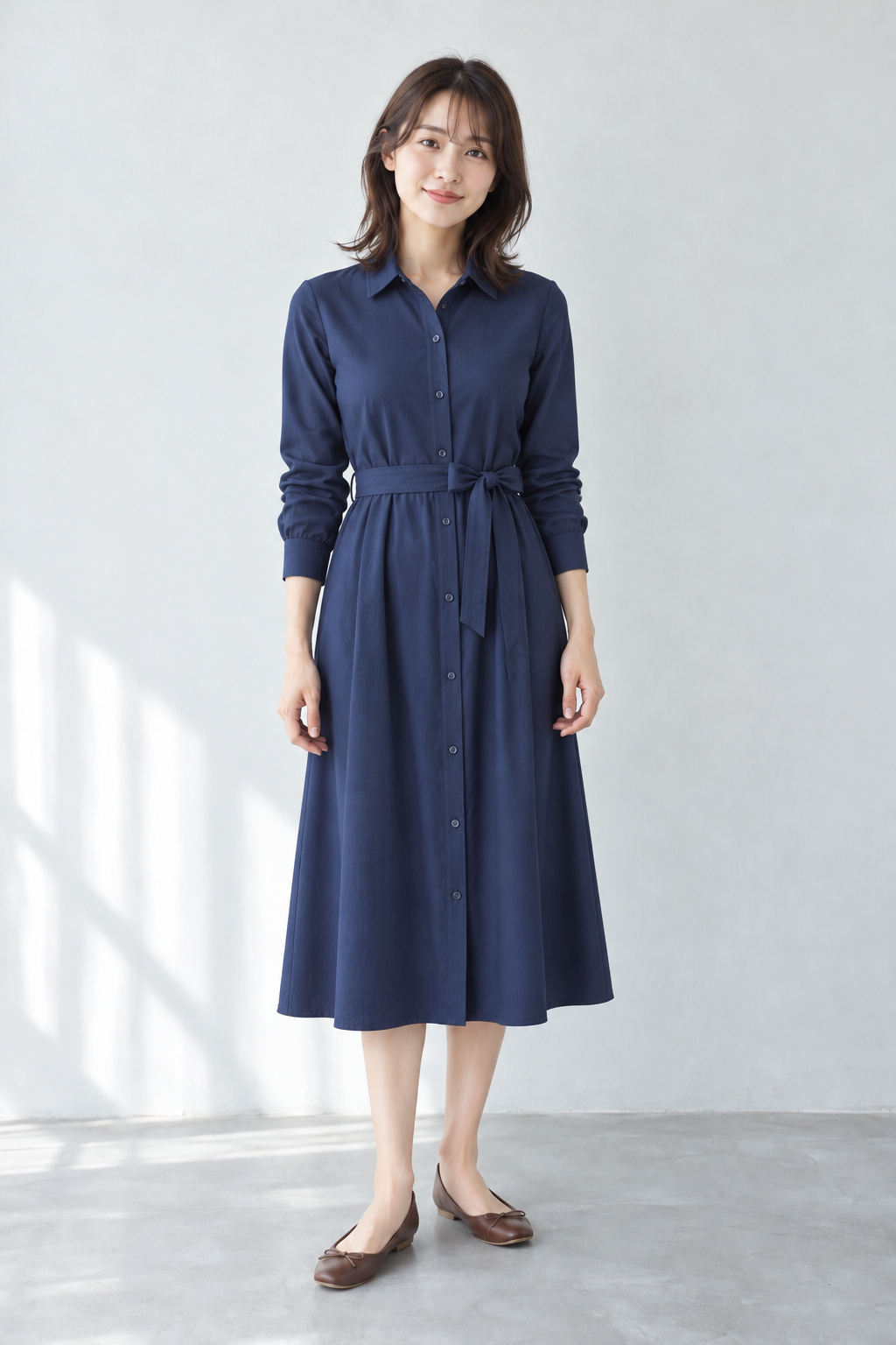 同じ人物の服装をネイビーのシャツワンピースへ変更した結果